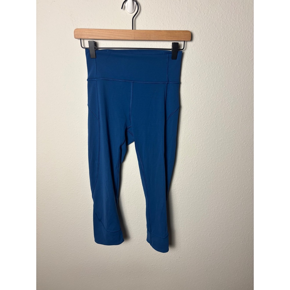 Lululemon In Movement Crop Everlux 19" Deep Marine Blue Leggings Size 4